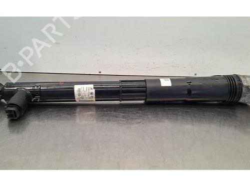 Højre bagtil støddæmper SKODA OCTAVIA IV Combi (NX5, PV5) 1.4 TSI iV (204 hp) 33132170