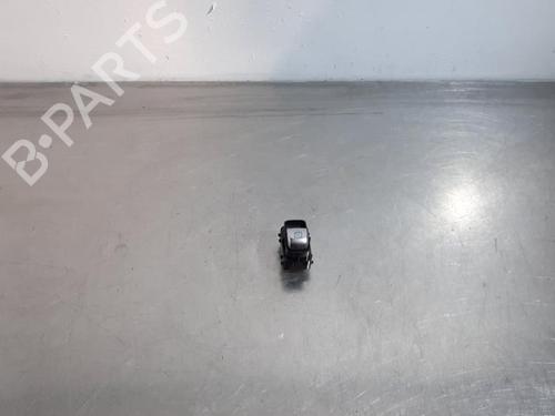 Used Switch MERCEDES-BENZ C-CLASS (W205) C 220 BlueTEC / d (205.002, 205.004) (170 hp) 31843005