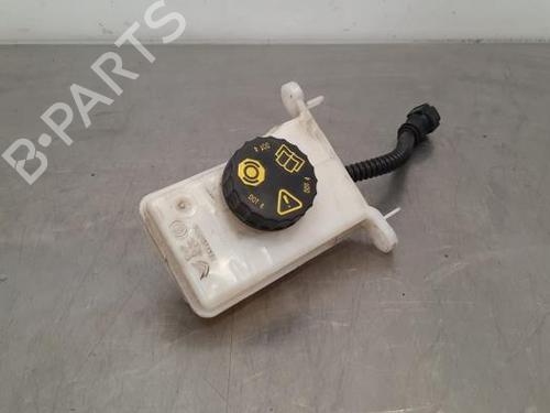 Used Brake fluid reservoir PEUGEOT 308 SW II (LC_, LJ_, LR_, LX_, L4_) 1.6 HDi 92 (92 hp) 23583679