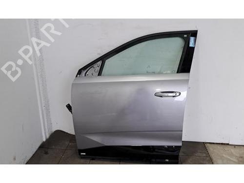Used Left front door PEUGEOT 3008 III (KA_, KB_, KC_) e-210 (KCZKZX) (213 hp) 32408400