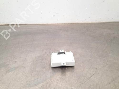 Used Electronic module RENAULT CAPTUR I (J5_, H5_) 0.9 TCe 90 (90 hp) 15793317