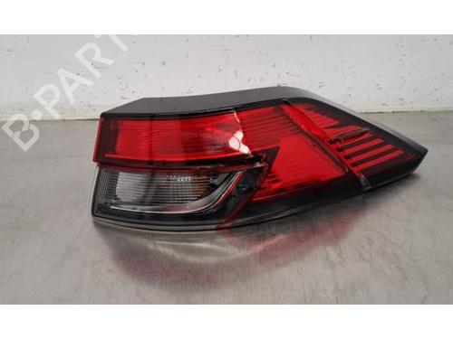 Used Right taillight TOYOTA YARIS CROSS (MXP_) 1.5 (MXPB10) (125 hp) 29524142
