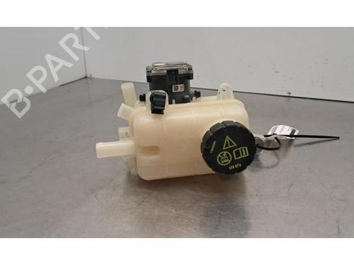 expansion-tank-mg-mg-zs-suv-azs1-2017-40285071 main image