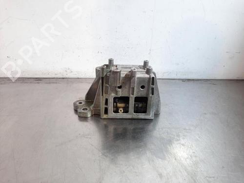 Used Engine mount Engine mount FIAT TIPO Estate (356_, 357_) 1.5 T4 Hybrid (131 hp) 35935346 35935346