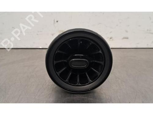 Used Air vent MERCEDES-BENZ SPRINTER 3,5-t Van (B907, B910) 315 CDI RWD (907.631, 907.633, 907.635, 907.637) (150 hp) 30660050