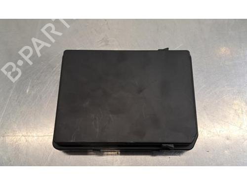 Fuse box RENAULT TRAFIC III Van (FG_) 2.0 dCi 130 (FGMY) | BP38003979E1 - Image 3