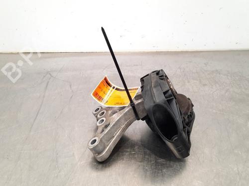 Used Engine mount CITROËN C3 II (SC_) 1.2 VTi 82 (82 hp) 15828143