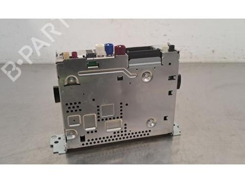 Used Radio BMW 1 (F40) 118 i (140 hp) 29962619