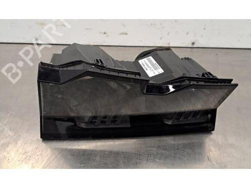 Piloto trasero derecho PEUGEOT 3008 III (KA_, KB_, KC_) Hybrid 136 (KAHPYE) (136 hp) 30530618