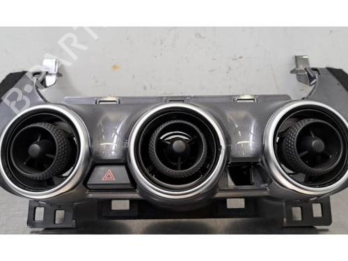 air-vent-nissan-juke-f16_-2019-36005207 main image