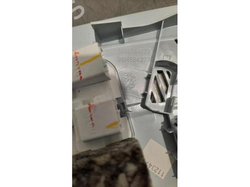 Interior roof light PEUGEOT 3008 II SUV (MC_, MR_, MJ_, M4_) 1.6 PureTech 180 (M45GFR, M45GFU) | BP23584580I8 