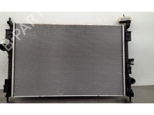 Køler PEUGEOT 308 III (FB_, FH_, FP_, F3_, FM_) Hybrid 136 (FPHPYC) (136 hp) 24820975