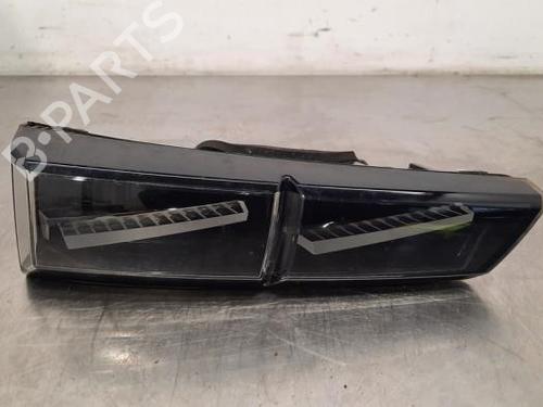 Used Right taillight PEUGEOT 308 III (FB_, FH_, FP_, F3_, FM_) PureTech 130 (FPHNSL, FPHNST) (131 hp) 23629376
