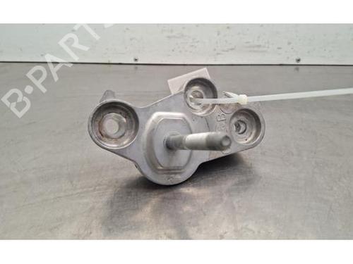 Support de moteur Support de moteur PEUGEOT 5008 III (KA_, KB_, KC_) e-210 (213 hp) 35935189 35935189
