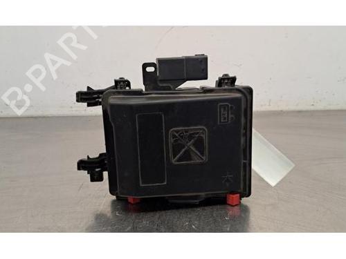 Used Fuse box FIAT SCUDO Van 2.0 Multijet 145 (506) (144 hp) 28006303