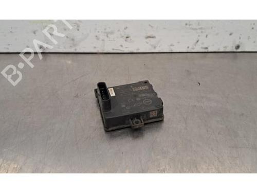 Used Electronic module AUDI A3 Limousine (8YS, 8YM) 35 TDI (150 hp) 30806522