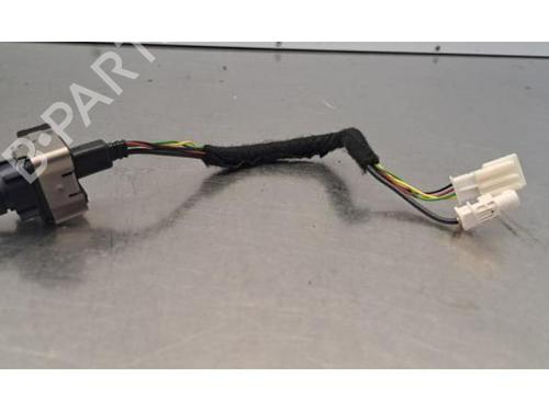 camera-mercedes-benz-gle-v167-2018-40025723 main image