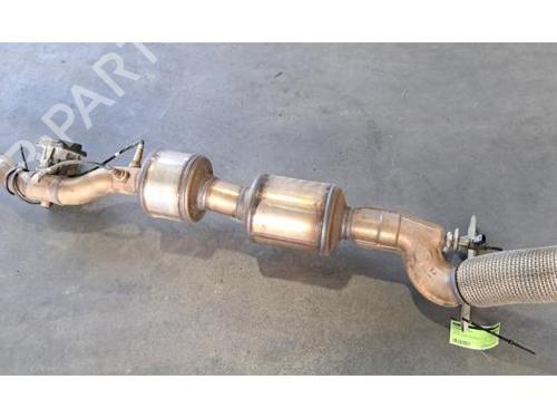 Used Exhaust manifold VW TOURAN (5T1) 2.0 TDI (150 hp) 23628144