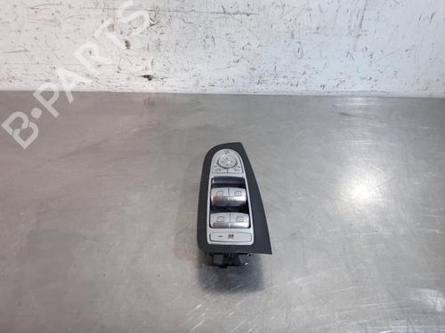 Used Switch MERCEDES-BENZ C-CLASS (W205) C 450 AMG 4-matic (205.064) (367 hp) 23642180
