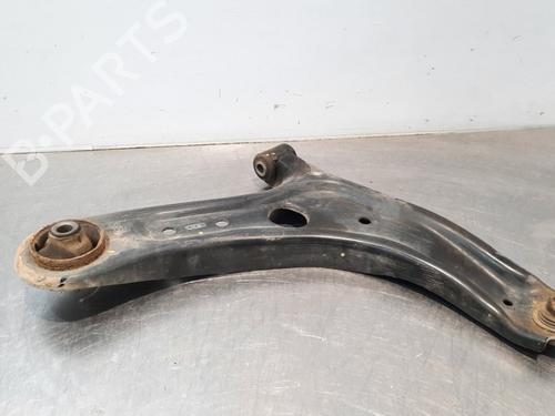 Used Right front suspension arm KIA STONIC (YB) 1.6 CRDi (116 hp) 15030410
