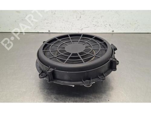 speaker-porsche-911-convertible-992-2019-39995094 main image