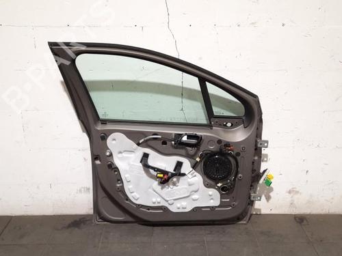Left front door PEUGEOT 208 I (CA_, CC_) 1.2 VTI 82 | BP23591847C2