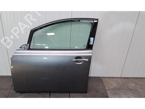 left-front-door-nissan-leaf-ze1-2017-23639050 main image