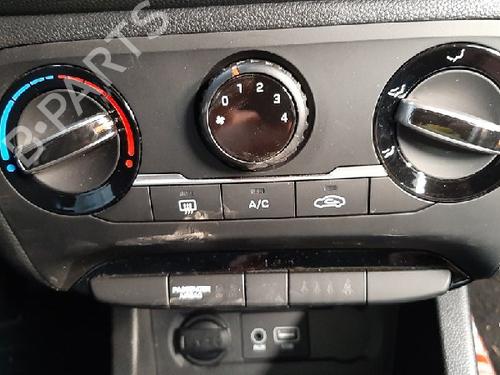 Used Climate control HYUNDAI i20 II (GB, IB) 1.2 (75 hp) 10872992
