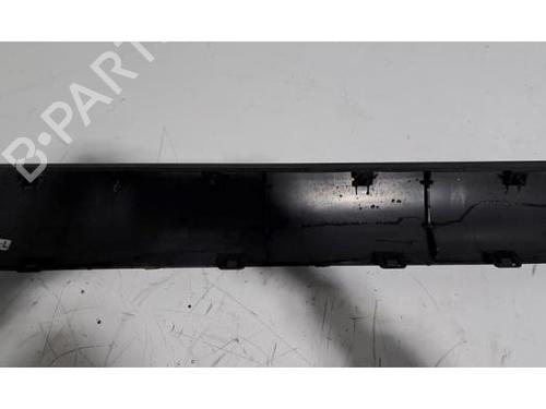 Venstre sidekjole TESLA MODEL Y (5YJY) Long Range All-wheel Drive | BP31374977C115 