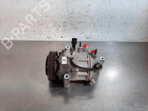 Used AC compressor HYUNDAI TUCSON (TL, TLE) 2.0 CRDi All-wheel Drive (185 hp) 29643162