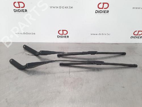 Used Front windshield wiper arm BMW 1 Coupe (E82) 120 d (177 hp) 15017991