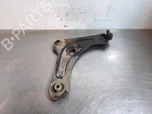 Used Right front suspension arm CITROËN C4 CACTUS 1.2 VTi 82 (82 hp) 24015056