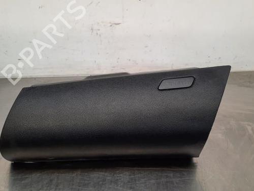 Handskerum TOYOTA HILUX VIII Pickup (_N1_) 2.8 TD 4WD (GUN126) (204 hp) 23609889