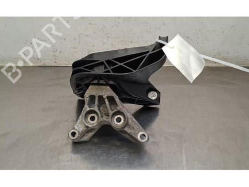 Used Engine mount Engine mount 38181215 38181215