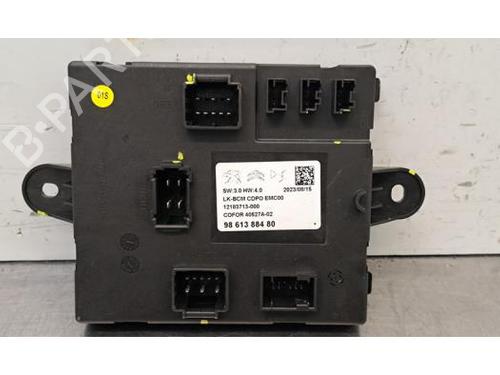 Used Electronic module Electronic module PEUGEOT 5008 III (KA_, KB_, KC_) e-210 (213 hp) 35935440 35935440