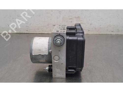 Used ABS pump ABS pump RENAULT MASTER III Van (FV) 2.3 dCi 145 RWD (FV0E, FV0F, FV0T, FV10, FV12, FV11) (146 hp) 36772656 36772656
