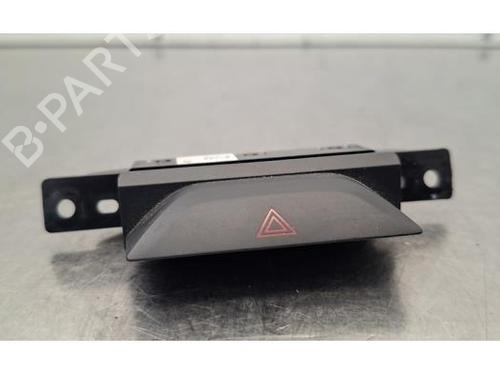 Used Warning switch Warning switch JAGUAR E-PACE (X540) 1.5 P300e Plug-in Hybrid AWD (309 hp) 40614919 40614919