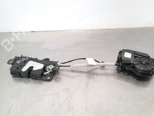 Used Tailgate lock BMW X1 (F48) xDrive 18 d (150 hp) 17114496