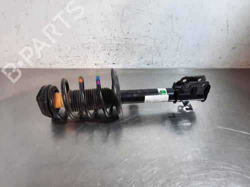 Used Right front shock absorber Right front shock absorber PEUGEOT 2008 II (UD_, US_, UY_, UJ_, UR_, UC_) 1.2 Hybrid 136 (URHPYC, USHPY) (136 hp) 30915881 30915881