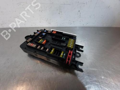Used Fuse box BMW 1 (F21) 114 i (102 hp) 23581694