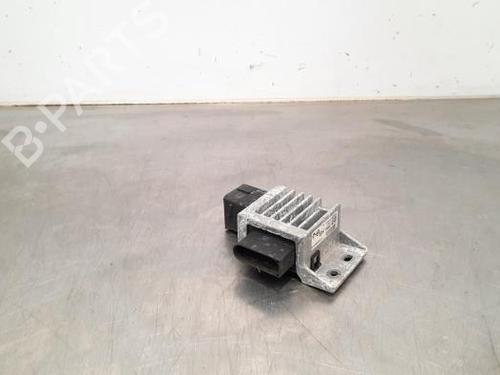 Elektronisk modul RENAULT CLIO V (B7_) 1.5 Blue dCi 85 (B7AG) (86 hp) 23582654