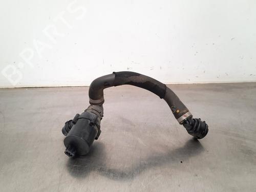Used Auxiliary water pump BMW X6 (F16, F86) xDrive 30 d (211 hp) 15235574