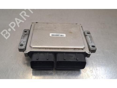 Used Engine control unit (ECU) Engine control unit (ECU) CITROËN JUMPER II Van 2.2 BlueHDi 120 (120 hp) 33753280 33753280