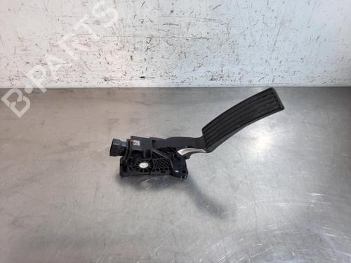 Used Pedal MG MG 4 (EH32) EV (170 hp) 30651472