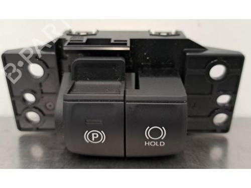 Used Switch TOYOTA YARIS CROSS (MXP_) 1.5 (MXPB10) (125 hp) 30714291