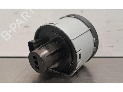 Headlight switch SKODA OCTAVIA III Combi (5E5, 5E6) 1.6 TDI | BP32820709I24 - Image 3