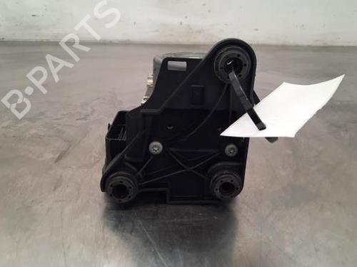 Used ABS pump AUDI A3 Limousine (8VS, 8VM) 1.6 TDI (110 hp) 23615803