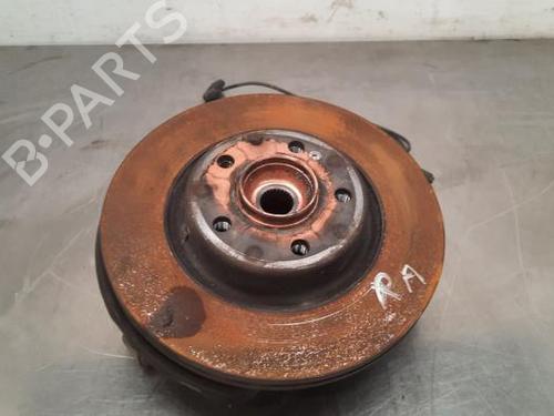 Used Right rear steering knuckle MERCEDES-BENZ C-CLASS T-Model (S205) C 220 d (205.214) (194 hp) 23602355
