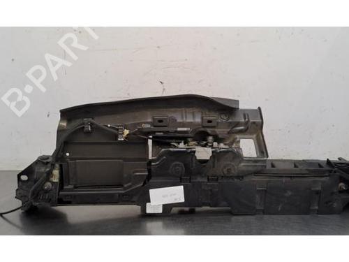 Used Hood lock Hood lock PEUGEOT 308 III (FB_, FH_, FP_, F3_, FM_) PureTech 130 (FPHNSL, FPHNST) (131 hp) 35935290 35935290
