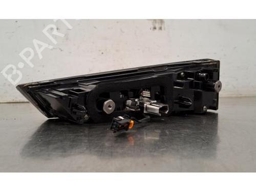 Right taillight PEUGEOT 308 III (FB_, FH_, FP_, F3_, FM_) PureTech 130 (FPHNSL, FPHNST) | BP25730165C35 